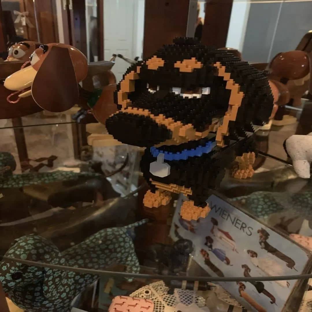 Cartoon Dachshund