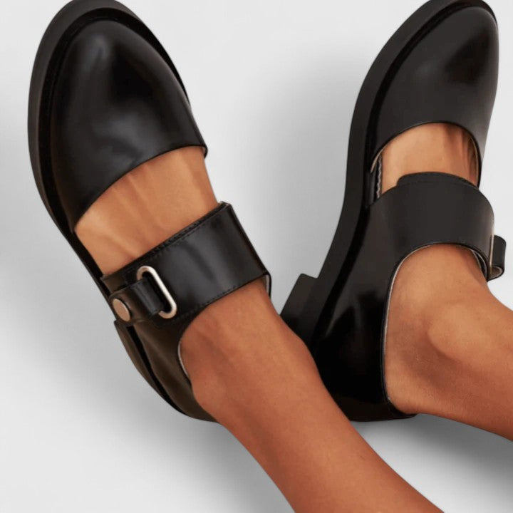 Lyssavelle Elegant Black Slip-On Shoes with Metal Buckle