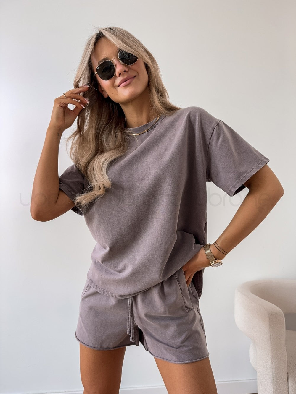 https://cdn.shopify.com/s/files/1/0934/1717/7355/files/19b230c2a652ea0ad6a3496f2995d688.jpg?v=1751019240