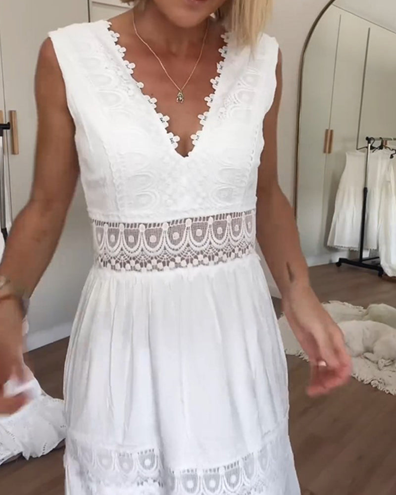 Matilde™ | Lace Dress with V-Neck (Almost Sold Out)
