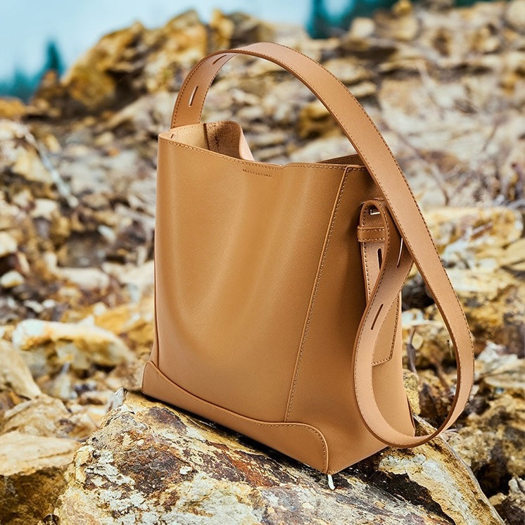 Genuine Leather Oversized Bucket Bag – Crossbody & Shoulder Style