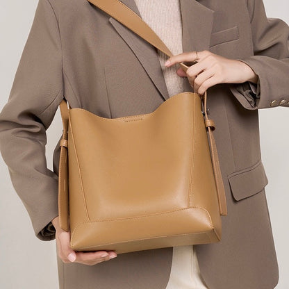 Genuine Leather Oversized Bucket Bag – Crossbody & Shoulder Style