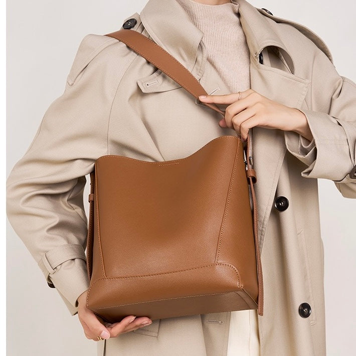 Genuine Leather Oversized Bucket Bag – Crossbody & Shoulder Style