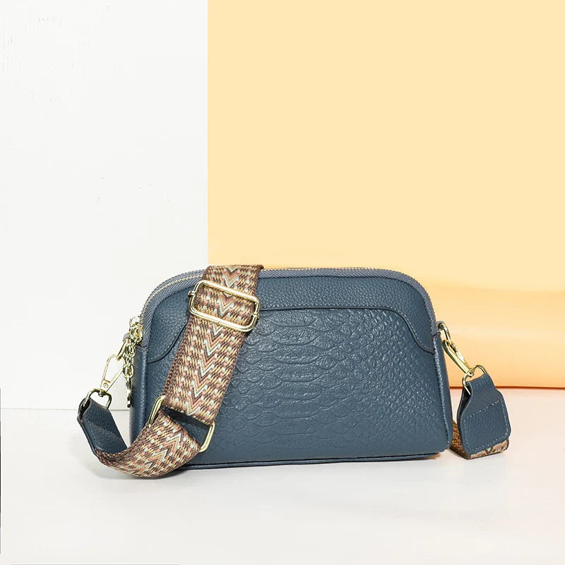 Amara Refined Leather Shoulder Bag – Elegant Adjustable Premium Leather Carryall