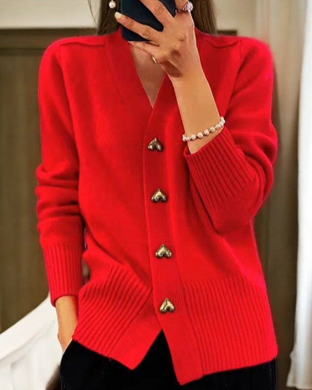 Elegant Diede Cardigan with Heart‑Shaped Buttons for Stylish Women